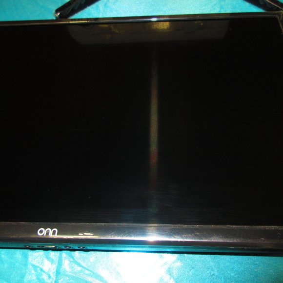 Onn Mountable 21.5” 1080p Widescreen Monitor Used Comes With Box Missing Stand - Picture 2 of 11